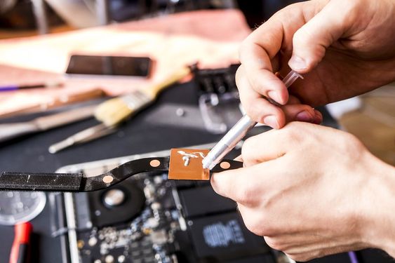 Reapply thermal paste may prevent overheat that cause slow response on your laptop 