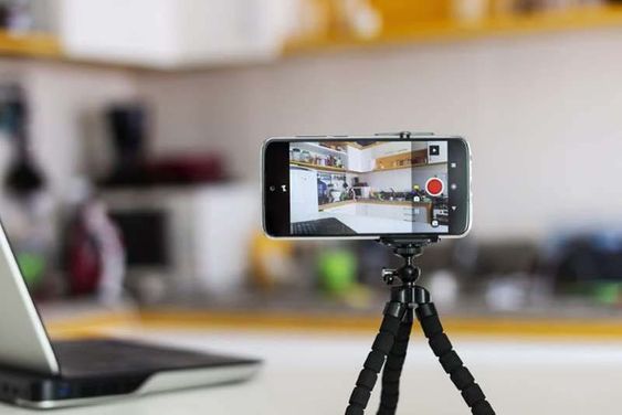 use smartphone as a webcam